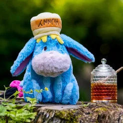 Disney Store Japon Peluche Bourriquet avec pot de miel sur la tête de taille moyenne, Winnie l'Ourson, 29 cm