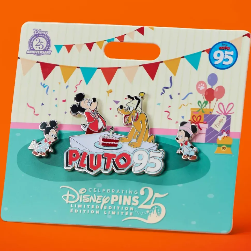 Ensemble de pin's 95e anniversaire de Pluto en édition limitée