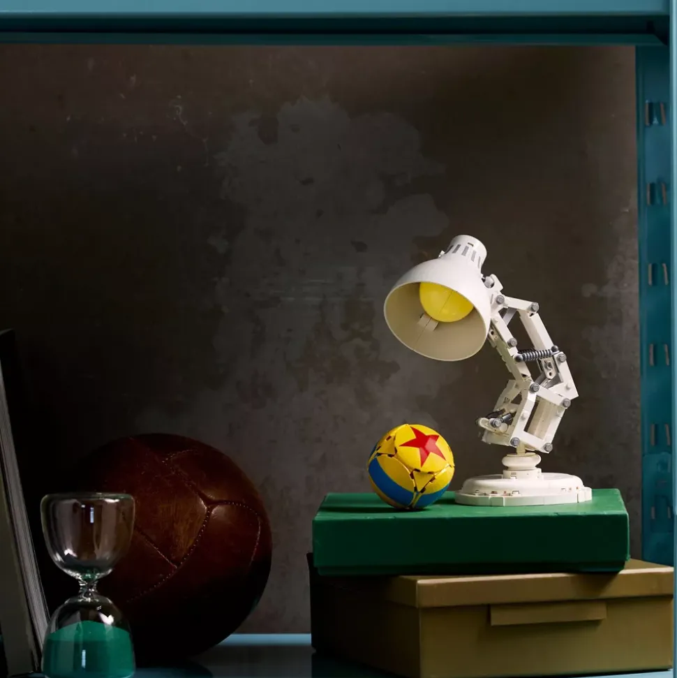 LEGO Ideas ǀ Disney Pixar Luxo Jr. 21357