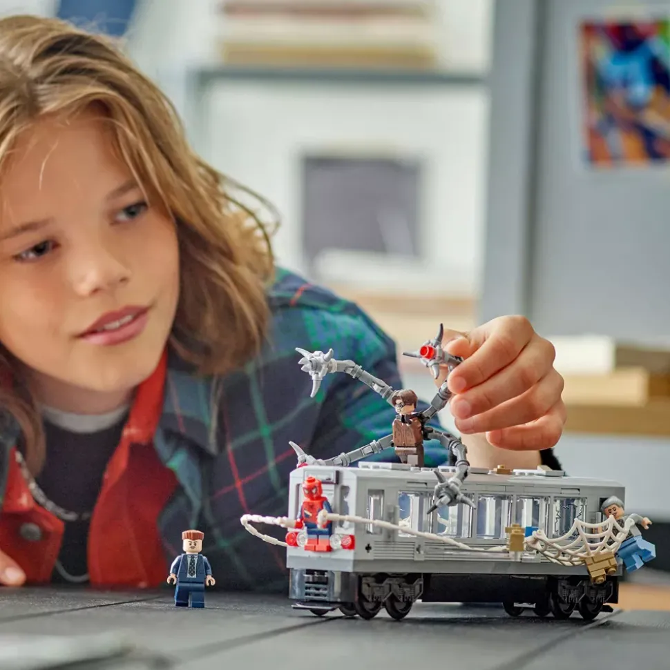 LEGO Marvel La scène du train de Spider-Man et Docteur Octopus 76321