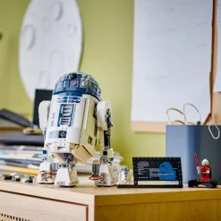 LEGO Star Wars R2-D2 75379