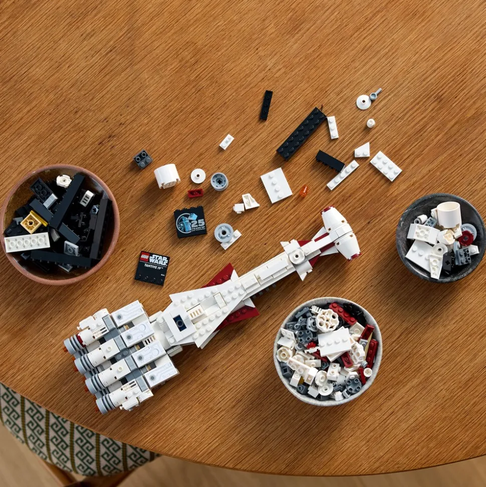 LEGO Star Wars Tantive IV 75376