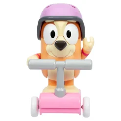 Moose Toys Figurine Bingo sur sa trottinette interactive, Bluey