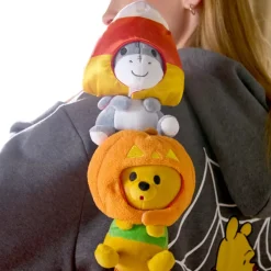 Petite peluche Winnie l'Ourson spéciale Halloween Disney Mini Mix-Its, 15 cm