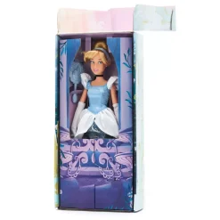 Poupée Cendrillon classique